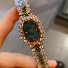 Full Woman Green Watch